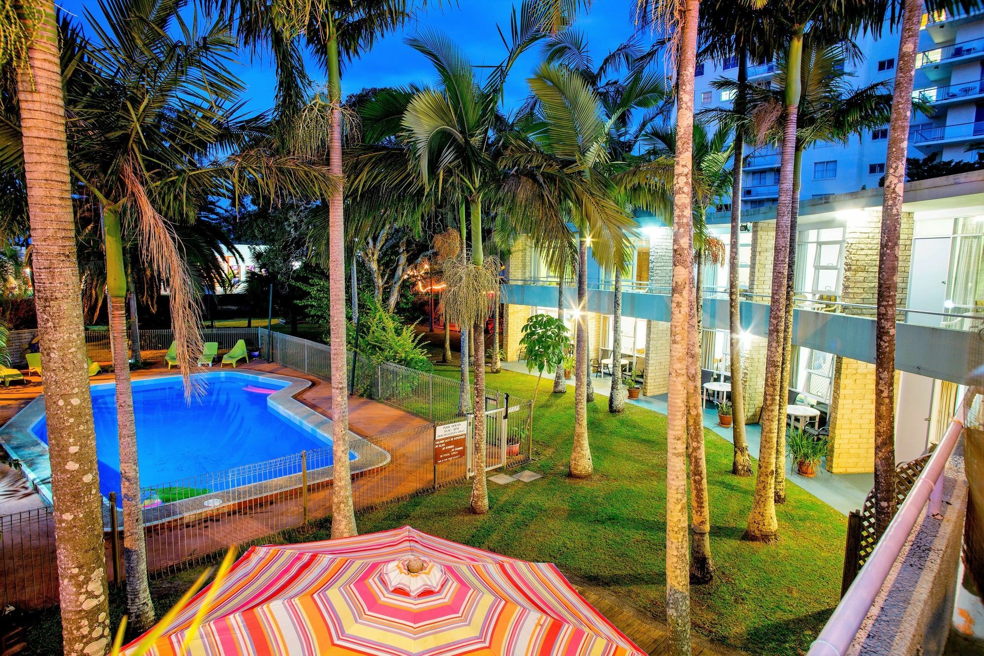 Ocean Paradise Studios & Apartments Coffs Harbour Exterior foto